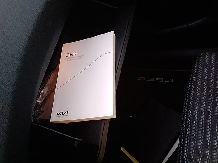 Kia Ceed 1.0 T-GDI Drive 74 kW (100 CV) Vehículo usado en Madrid Kia Ceed 1.0 T-GDI Drive 74 kW (100 CV) Vehículo usado en Madrid