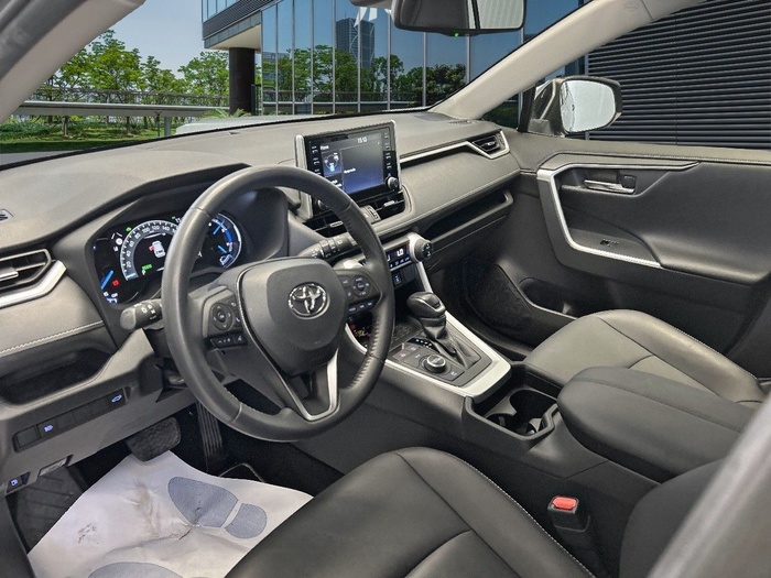 Toyota Rav4 2.5l hybrid Advance 4WD 163 kW (222 CV) Vehículo usado en Madrid Toyota Rav4 2.5l hybrid Advance 4WD 163 kW (222 CV) Vehículo usado en Madrid