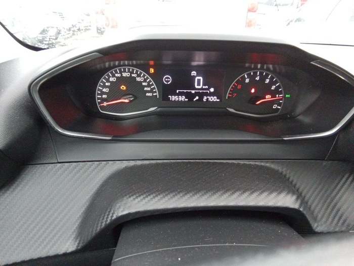 Peugeot 208 BlueHDi 100 Active 75 kW (100 CV) Vehículo usado en Madrid Peugeot 208 BlueHDi 100 Active 75 kW (100 CV) Vehículo usado en Madrid