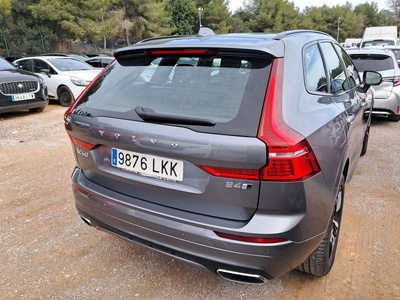 Volvo XC60 B4 D R-Design AWD Auto 145 kW (197 CV) 4 Volvo XC60 B4 D R-Design AWD Auto 145 kW (197 CV) 4