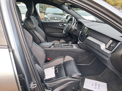 Volvo XC60 B4 D R-Design AWD Auto 145 kW (197 CV) 8 Volvo XC60 B4 D R-Design AWD Auto 145 kW (197 CV) 8