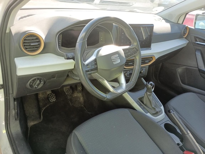 SEAT Arona 1.0 TSI Style Plus 81 kW (110 CV) Vehículo usado en Madrid SEAT Arona 1.0 TSI Style Plus 81 kW (110 CV) Vehículo usado en Madrid