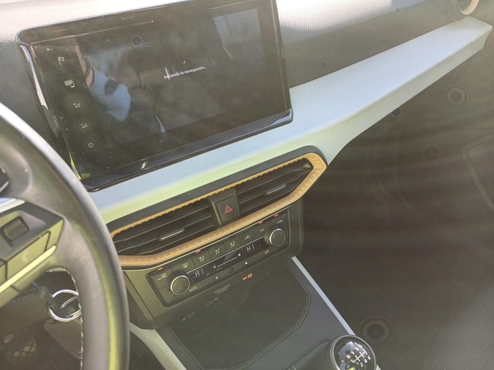 SEAT Arona 1.0 TSI Style Plus 81 kW (110 CV) Vehículo usado en Madrid SEAT Arona 1.0 TSI Style Plus 81 kW (110 CV) Vehículo usado en Madrid