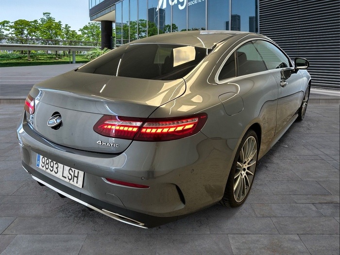 Mercedes-Benz Clase E E 450 Coupe 4Matic 270 kW (367 CV) Vehículo usado en Madrid Mercedes-Benz Clase E E 450 Coupe 4Matic 270 kW (367 CV) Vehículo usado en Madrid