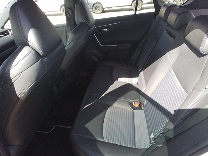 Toyota Rav4 2.5l hybrid Style 160 kW (218 CV) Vehículo usado en Madrid Toyota Rav4 2.5l hybrid Style 160 kW (218 CV) Vehículo usado en Madrid