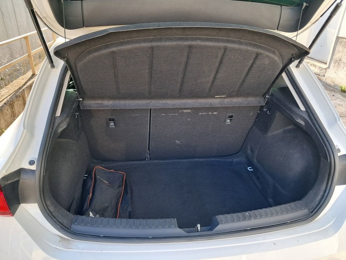 SEAT León 2.0 TDI S&S Style Go 85 kW (115 CV) Vehículo usado en Madrid SEAT León 2.0 TDI S&S Style Go 85 kW (115 CV) Vehículo usado en Madrid