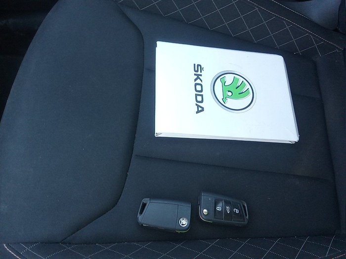 Skoda Kamiq 1.0 TSI Emotion 81 kW (110 CV) Vehículo usado en Madrid Skoda Kamiq 1.0 TSI Emotion 81 kW (110 CV) Vehículo usado en Madrid