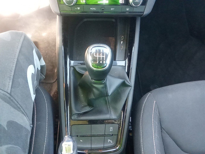 Skoda Kamiq 1.0 TSI Emotion 81 kW (110 CV) Vehículo usado en Madrid Skoda Kamiq 1.0 TSI Emotion 81 kW (110 CV) Vehículo usado en Madrid