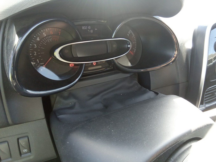 Renault Clio Business TCe 55 kW (75 CV) Vehículo usado en Madrid Renault Clio Business TCe 55 kW (75 CV) Vehículo usado en Madrid