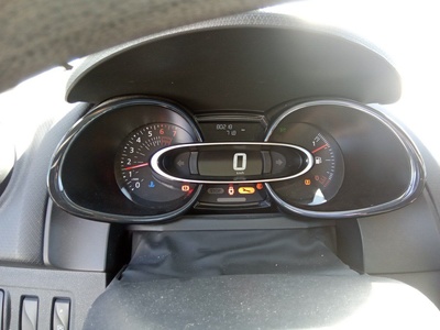 Renault Clio Business TCe 55 kW (75 CV) 13 Renault Clio Business TCe 55 kW (75 CV) 13