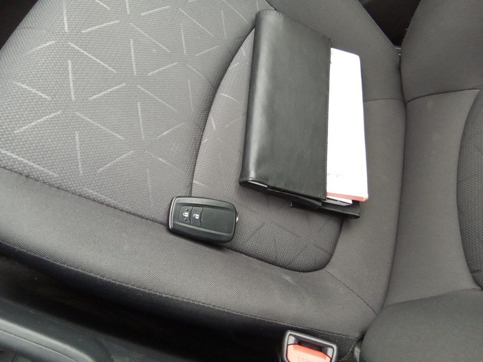 Toyota Rav4 2.5l hybrid Advance 160 kW (218 CV) Vehículo usado en Madrid Toyota Rav4 2.5l hybrid Advance 160 kW (218 CV) Vehículo usado en Madrid