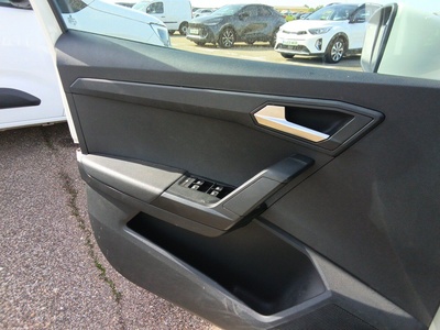 SEAT Arona 1.0 TSI Style 81 kW (110 CV) 14 SEAT Arona 1.0 TSI Style 81 kW (110 CV) 14