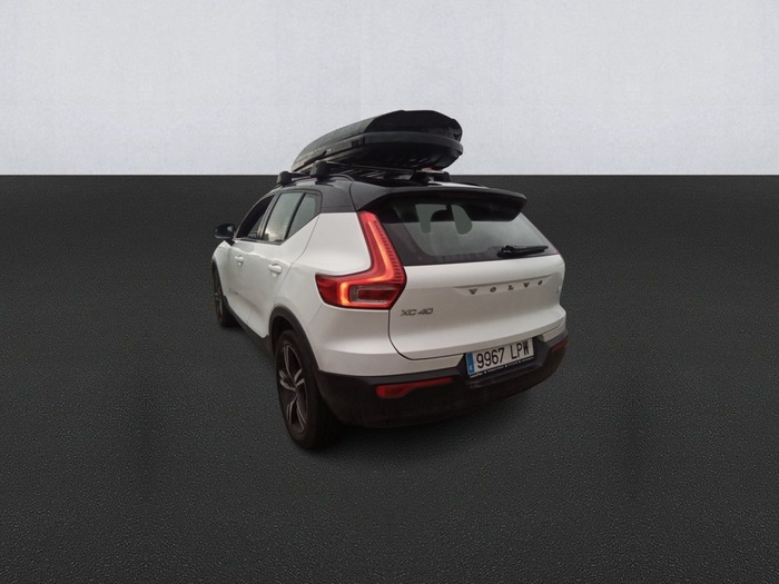 Volvo XC40 T5 Twin Recharge R-Design Auto 193 kW (262 CV) Vehículo usado en Madrid Volvo XC40 T5 Twin Recharge R-Design Auto 193 kW (262 CV) Vehículo usado en Madrid