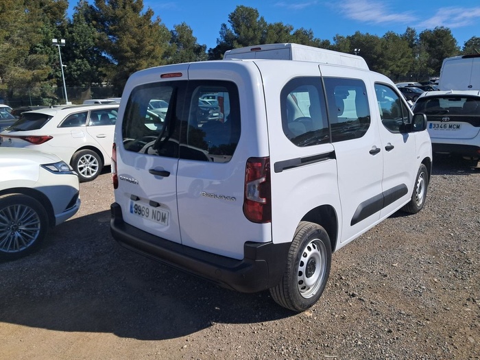 Citroen Berlingo Combi BlueHDi 100 S&S Talla M You 75 kW (102 CV) Vehículo usado en Madrid Citroen Berlingo Combi BlueHDi 100 S&S Talla M You 75 kW (102 CV) Vehículo usado en Madrid