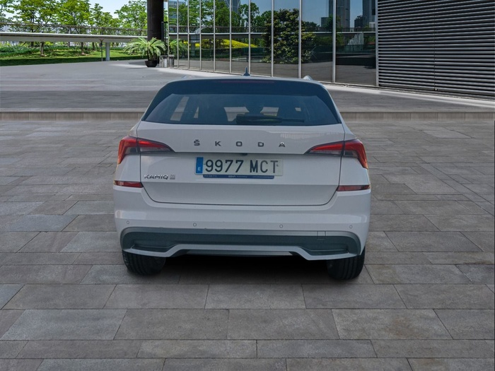 Skoda Kamiq 1.0 TSI Ambition DSG 81 kW (110 CV) Vehículo usado en Madrid Skoda Kamiq 1.0 TSI Ambition DSG 81 kW (110 CV) Vehículo usado en Madrid