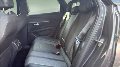 Peugeot 3008 Hybrid 225 Allure Pack e-EAT8 165 kW (225 CV) 12 Peugeot 3008 Hybrid 225 Allure Pack e-EAT8 165 kW (225 CV) 12
