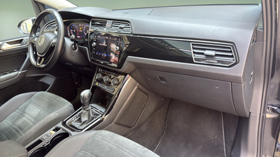 Volkswagen Touran Sport 2.0 TDI 110 kW (150 CV) DSG 24 Volkswagen Touran Sport 2.0 TDI 110 kW (150 CV) DSG 24