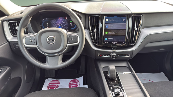 Volvo XC60 T6 Recharge Inscription Expression AWD Auto 250 kW (340 CV) Vehículo usado en Madrid Volvo XC60 T6 Recharge Inscription Expression AWD Auto 250 kW (340 CV) Vehículo usado en Madrid