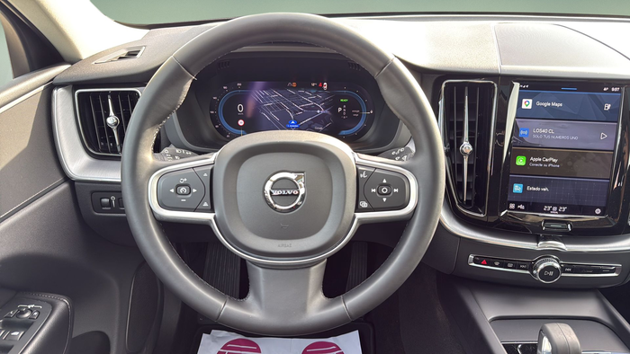Volvo XC60 T6 Recharge Inscription Expression AWD Auto 250 kW (340 CV) Vehículo usado en Madrid Volvo XC60 T6 Recharge Inscription Expression AWD Auto 250 kW (340 CV) Vehículo usado en Madrid