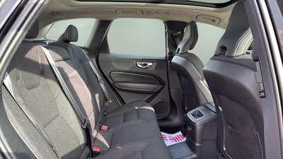 Volvo XC60 T6 Recharge Inscription Expression AWD Auto 250 kW (340 CV) 19 Volvo XC60 T6 Recharge Inscription Expression AWD Auto 250 kW (340 CV) 19