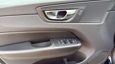 Volvo XC60 T6 Recharge Inscription Expression AWD Auto 250 kW (340 CV) 31 Volvo XC60 T6 Recharge Inscription Expression AWD Auto 250 kW (340 CV) 31