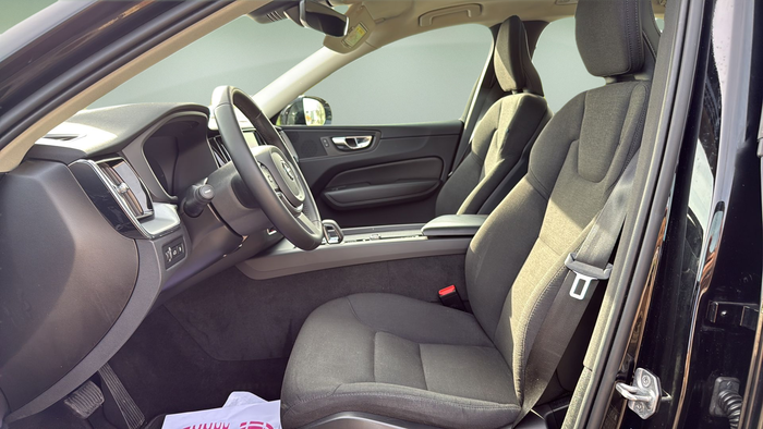 Volvo XC60 T6 Recharge Inscription Expression AWD Auto 250 kW (340 CV) Vehículo usado en Madrid Volvo XC60 T6 Recharge Inscription Expression AWD Auto 250 kW (340 CV) Vehículo usado en Madrid