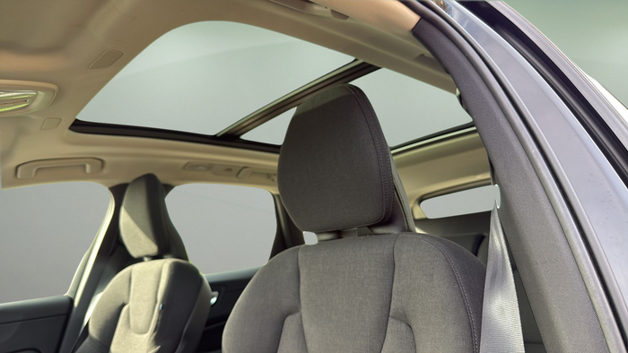 Volvo XC60 T6 Recharge Inscription Expression AWD Auto 250 kW (340 CV) Vehículo usado en Madrid Volvo XC60 T6 Recharge Inscription Expression AWD Auto 250 kW (340 CV) Vehículo usado en Madrid