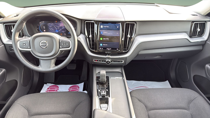 Volvo XC60 T6 Recharge Inscription Expression AWD Auto 250 kW (340 CV) Vehículo usado en Madrid Volvo XC60 T6 Recharge Inscription Expression AWD Auto 250 kW (340 CV) Vehículo usado en Madrid
