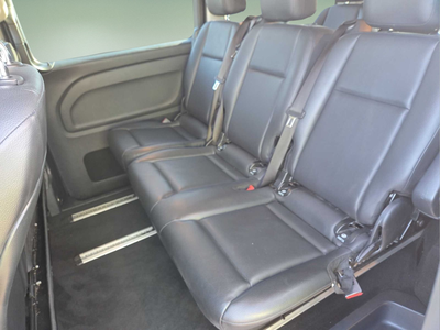 Mercedes-Benz Vito Combi 114 CDI Tourer Select Larga AT 100 kW (136 CV) 5 Mercedes-Benz Vito Combi 114 CDI Tourer Select Larga AT 100 kW (136 CV) 5