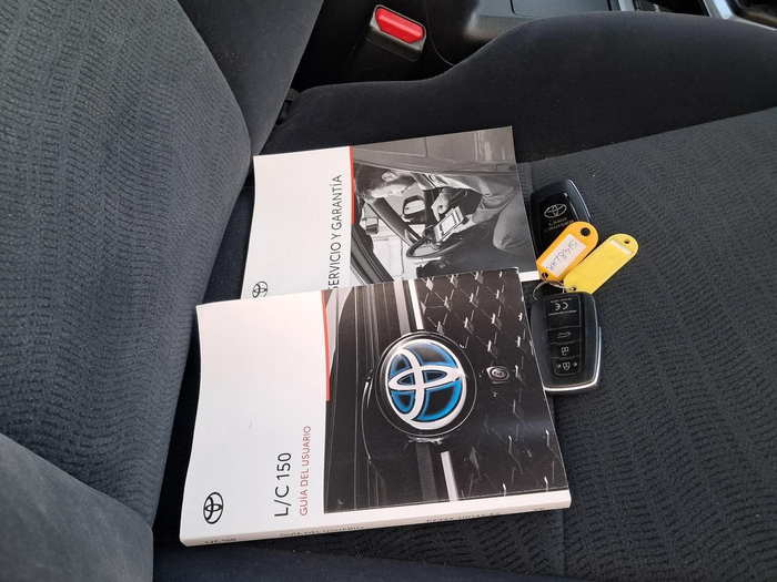 Toyota Land Cruiser 2.8 D-4D GX 150 kW (204 CV) Vehículo usado en Madrid Toyota Land Cruiser 2.8 D-4D GX 150 kW (204 CV) Vehículo usado en Madrid