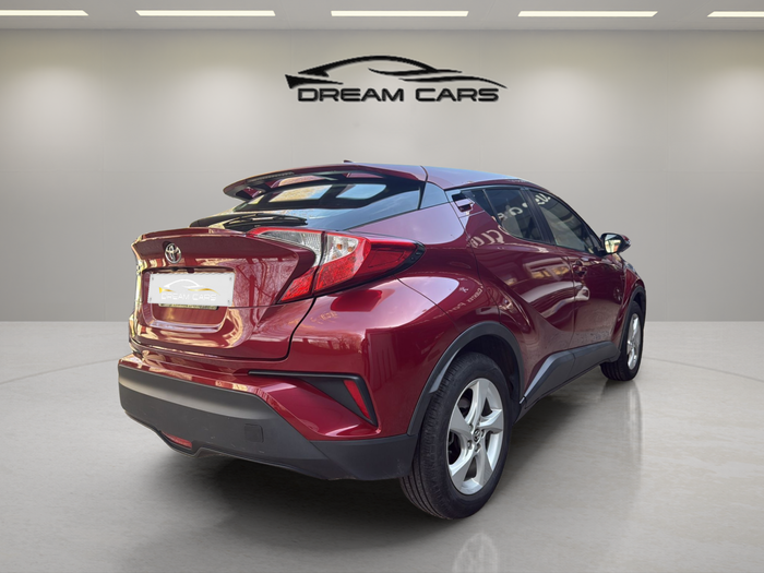 Toyota C-HR 1.2 85 kW (116 CV) Vehículo usado en Madrid Toyota C-HR 1.2 85 kW (116 CV) Vehículo usado en Madrid