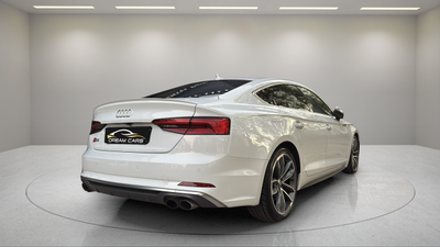 Audi S5 Sportback 3.0 TFSI quattro 260 kW (354 CV) tiptronic 5 Audi S5 Sportback 3.0 TFSI quattro 260 kW (354 CV) tiptronic 5
