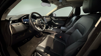 Jaguar F-PACE 2.0D l4 MHEV SE AWD Auto 150 kW (204 CV) 10 Jaguar F-PACE 2.0D l4 MHEV SE AWD Auto 150 kW (204 CV) 10