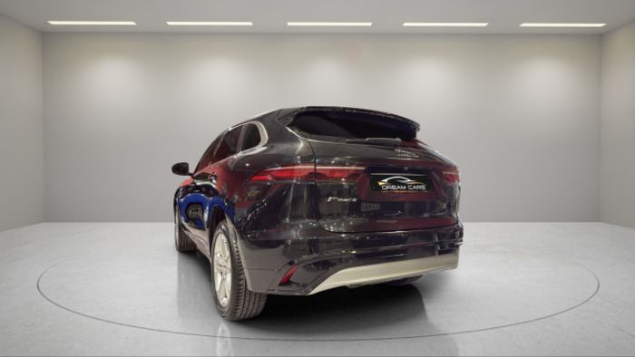 Jaguar F-PACE 2.0D l4 MHEV SE AWD Auto 150 kW (204 CV) Vehículo usado en Madrid Jaguar F-PACE 2.0D l4 MHEV SE AWD Auto 150 kW (204 CV) Vehículo usado en Madrid