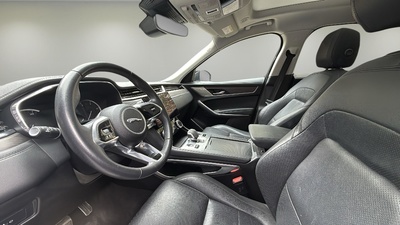 Jaguar F-PACE 2.0D l4 MHEV SE AWD Auto 150 kW (204 CV) 9 Jaguar F-PACE 2.0D l4 MHEV SE AWD Auto 150 kW (204 CV) 9