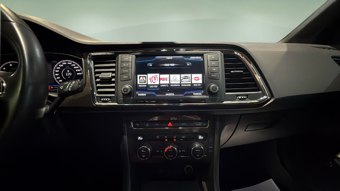 SEAT Ateca 1.5 TSI S&S Xcellence Plus 110 kW (150 CV) Vehículo usado en Madrid SEAT Ateca 1.5 TSI S&S Xcellence Plus 110 kW (150 CV) Vehículo usado en Madrid