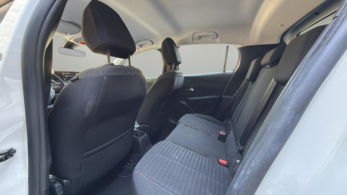 Peugeot 208 BlueHDi 100 Active 75 kW (100 CV) Vehículo usado en Madrid Peugeot 208 BlueHDi 100 Active 75 kW (100 CV) Vehículo usado en Madrid