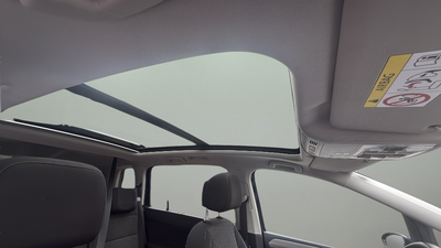 Volkswagen Touran Advance 2.0 TDI 90 kW (122 CV) 12 Volkswagen Touran Advance 2.0 TDI 90 kW (122 CV) 12