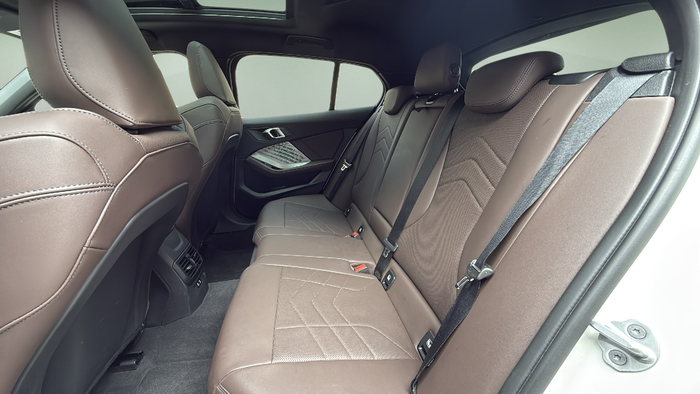 BMW Serie 1 120i 125 kW (170 CV) Vehículo usado en Madrid BMW Serie 1 120i 125 kW (170 CV) Vehículo usado en Madrid