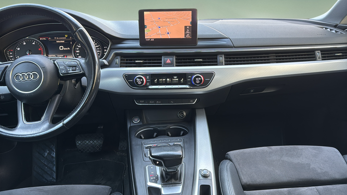 Audi A5 Sportback Sport 2.0 TDI 140 kW (190 CV) S tronic Vehículo usado en Madrid Audi A5 Sportback Sport 2.0 TDI 140 kW (190 CV) S tronic Vehículo usado en Madrid