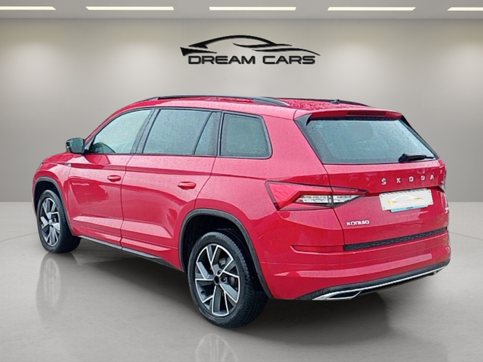 Skoda Kodiaq 2.0 TDI Sportline 4x4 DSG 110 kW (150 CV) Vehículo usado en Madrid Skoda Kodiaq 2.0 TDI Sportline 4x4 DSG 110 kW (150 CV) Vehículo usado en Madrid
