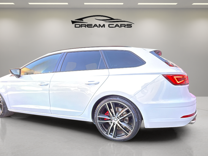 SEAT León ST 2.0 TSI S&S Cupra 4Drive DSG 221 kW (300 CV) Vehículo usado en Madrid SEAT León ST 2.0 TSI S&S Cupra 4Drive DSG 221 kW (300 CV) Vehículo usado en Madrid