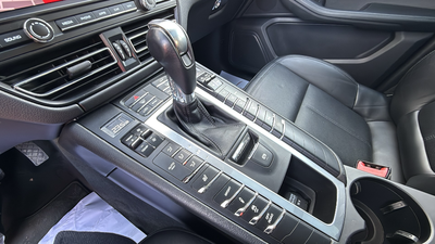 Porsche Macan 180 kW (245 CV) 23 Porsche Macan 180 kW (245 CV) 23