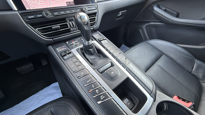 Porsche Macan 180 kW (245 CV) Vehículo usado en Madrid Porsche Macan 180 kW (245 CV) Vehículo usado en Madrid