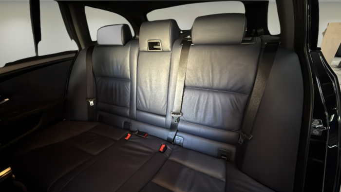 BMW Serie 5 530d Touring 173 kW (235 CV) Vehículo usado en Madrid BMW Serie 5 530d Touring 173 kW (235 CV) Vehículo usado en Madrid