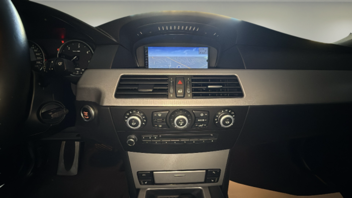 BMW Serie 5 530d Touring 173 kW (235 CV) Vehículo usado en Madrid BMW Serie 5 530d Touring 173 kW (235 CV) Vehículo usado en Madrid