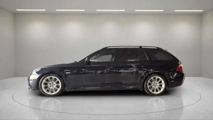 BMW Serie 5 530d Touring 173 kW (235 CV) Vehículo usado en Madrid BMW Serie 5 530d Touring 173 kW (235 CV) Vehículo usado en Madrid