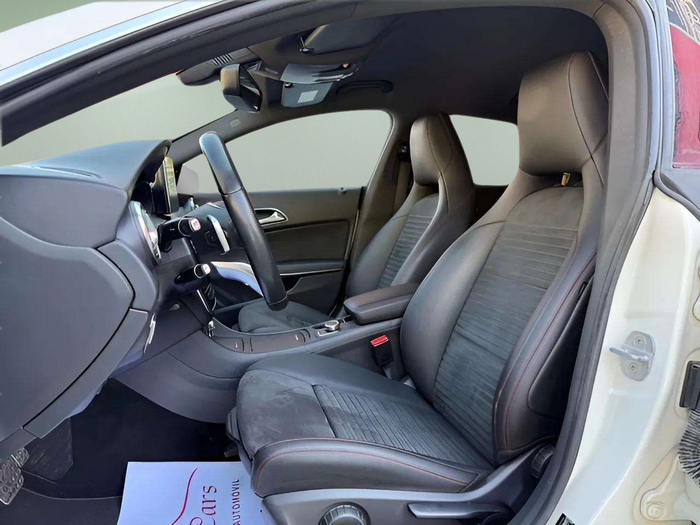 Mercedes-Benz CLA Shooting Brake CLA 200 d 100 kW (136 CV) Vehículo usado en Madrid Mercedes-Benz CLA Shooting Brake CLA 200 d 100 kW (136 CV) Vehículo usado en Madrid