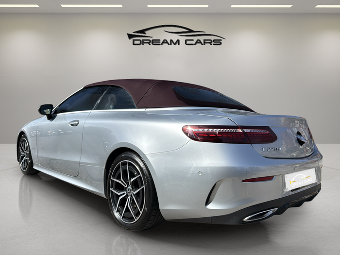 Mercedes-Benz Clase E 220 d Cabrio 143 kW (194 CV) Vehículo usado en Madrid Mercedes-Benz Clase E 220 d Cabrio 143 kW (194 CV) Vehículo usado en Madrid