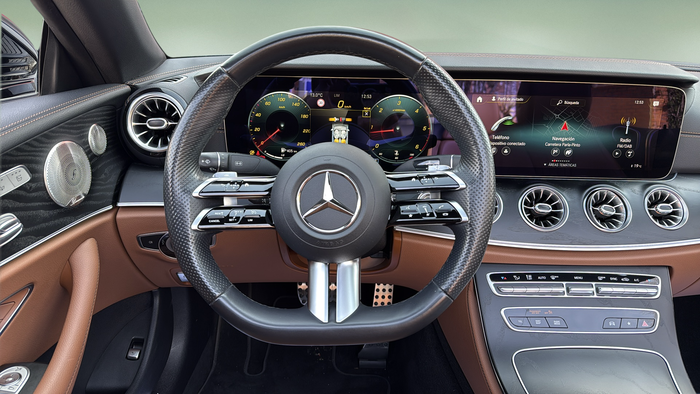 Mercedes-Benz Clase E 220 d Cabrio 143 kW (194 CV) Vehículo usado en Madrid Mercedes-Benz Clase E 220 d Cabrio 143 kW (194 CV) Vehículo usado en Madrid